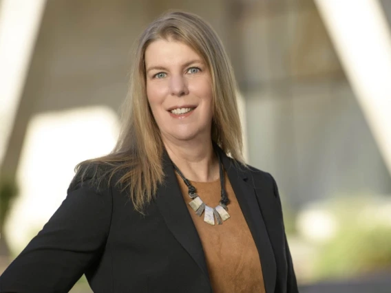 Portrait of Stacy Pigott