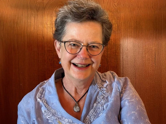 Portrait of Julia Phillips