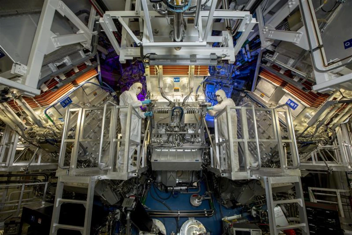 Inspecting the Final Optics assembly