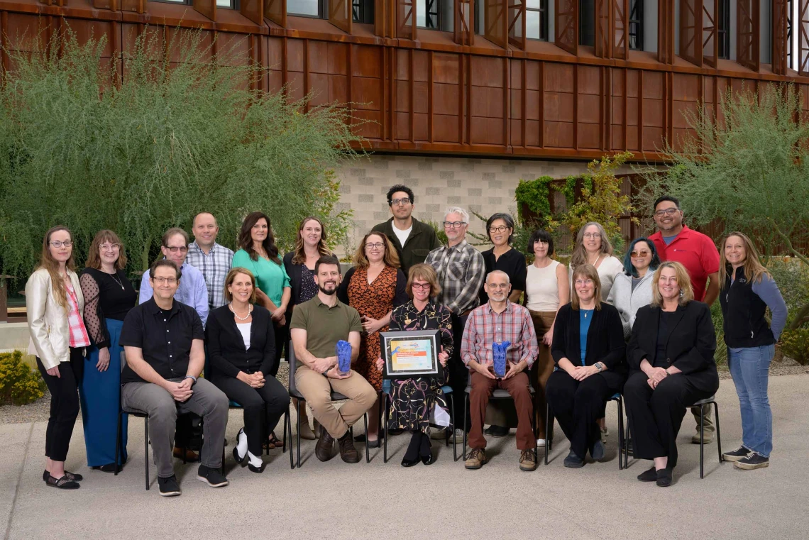 Group photo of 22 people