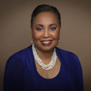 A headshot of Beverely Elliott, executive director of AAMSAZ