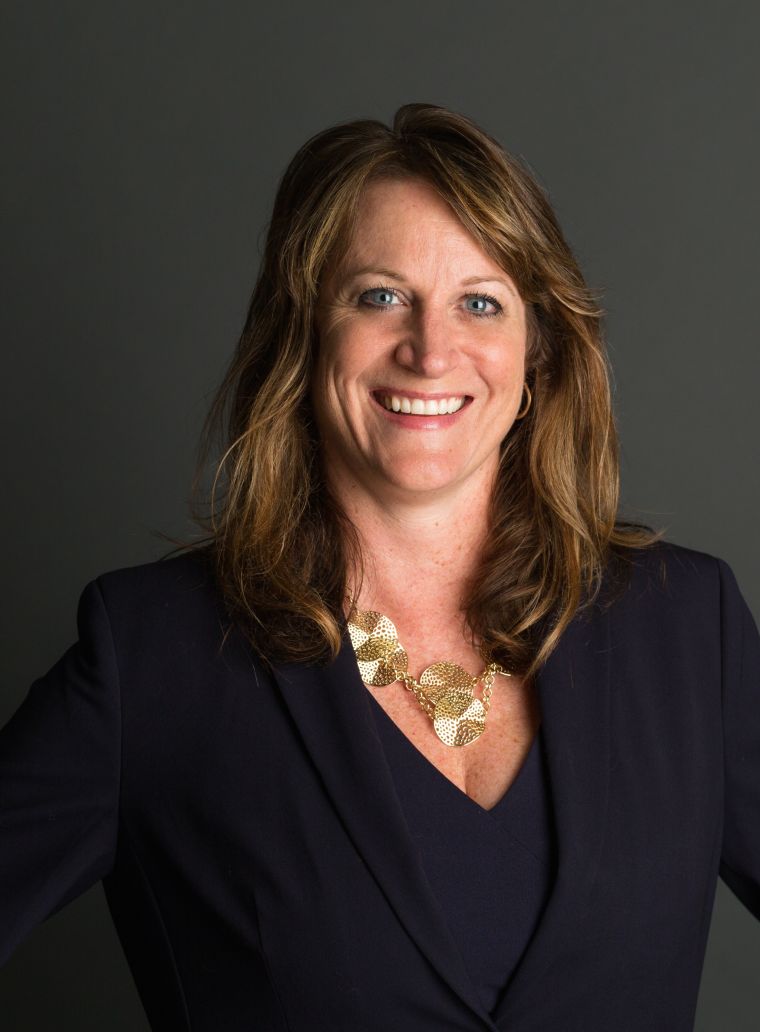 headshot photo of Lisa Romero