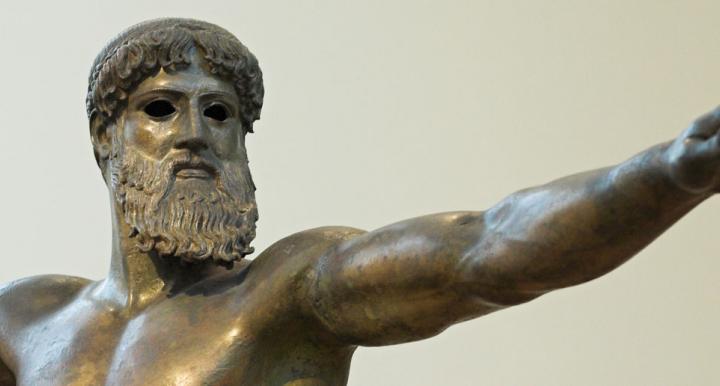 Zeus Bronze statue, olympics dedicated to Zeus while done naked